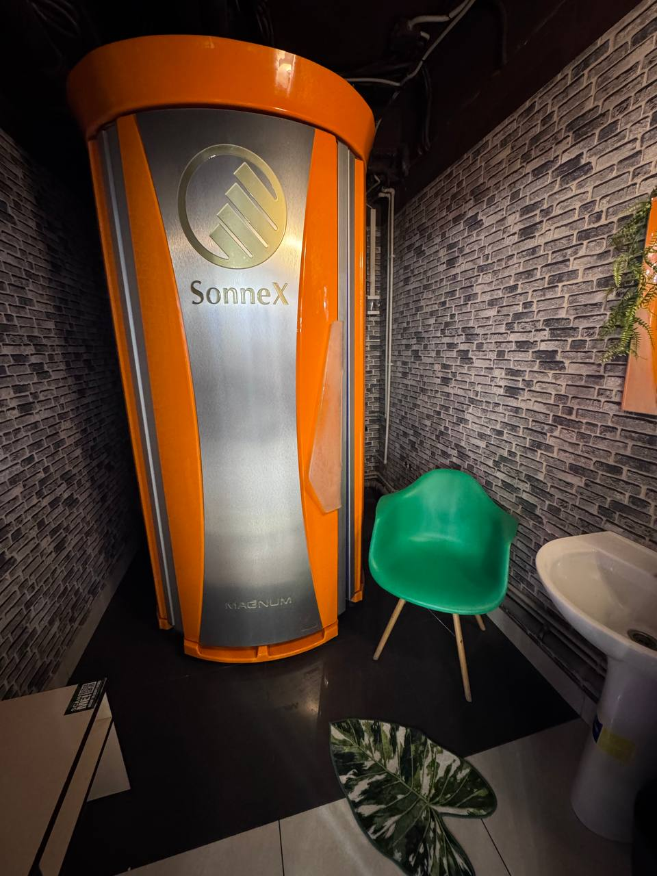 Вертикальний солярій Sonnex